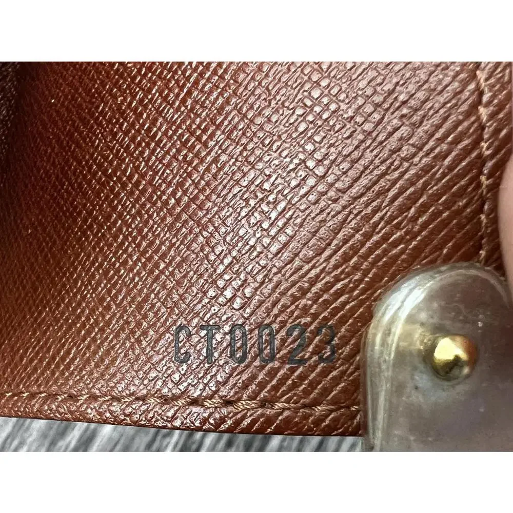 LOUIS VUITTON Monogram Canvas Card Holder